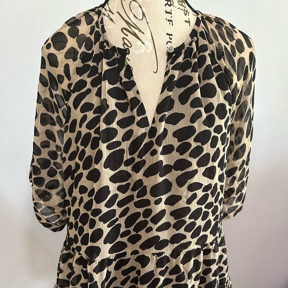 LOFT Black and Cream Patterned Blouse. Lined. Medium NWT - Picture 3 of 9